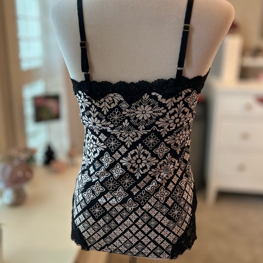 WHBM black and white Camisole Tank Small - Picture 4 of 7